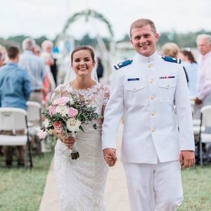 Meet your Posher, Elizabeth